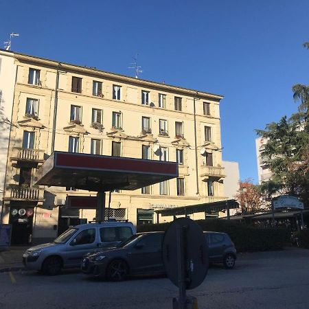 Ferienwohnung Stanza Privata Con Bagno A 15 Minuti Da Duomo Sesto San Giovanni Exterior foto